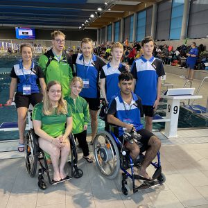 Team Sachsen-Anhalt: Sportler des VSB (grüne Shirts) zusammen mit Sportlern aus Halle (blaue Shirts).